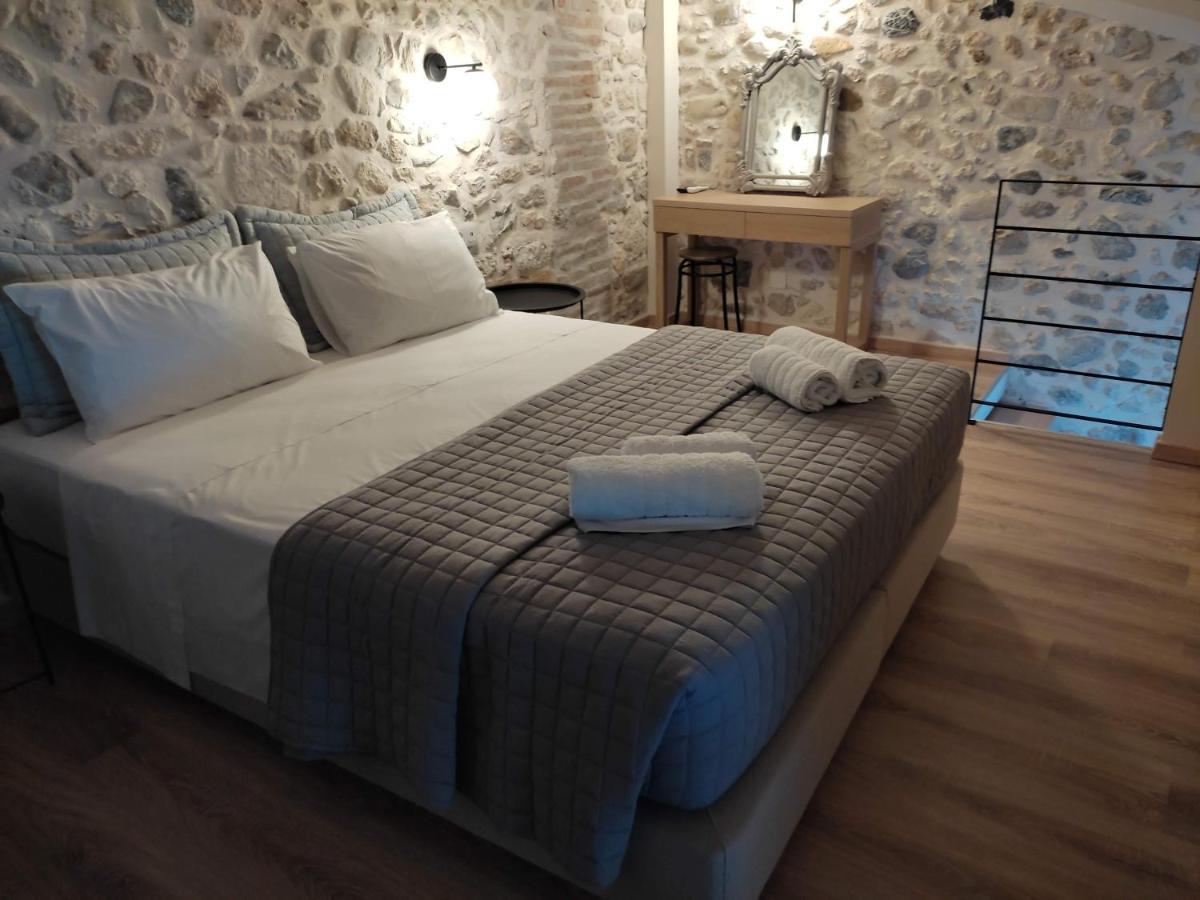 Loggia Traditional Apartment Rethymno (Crete)