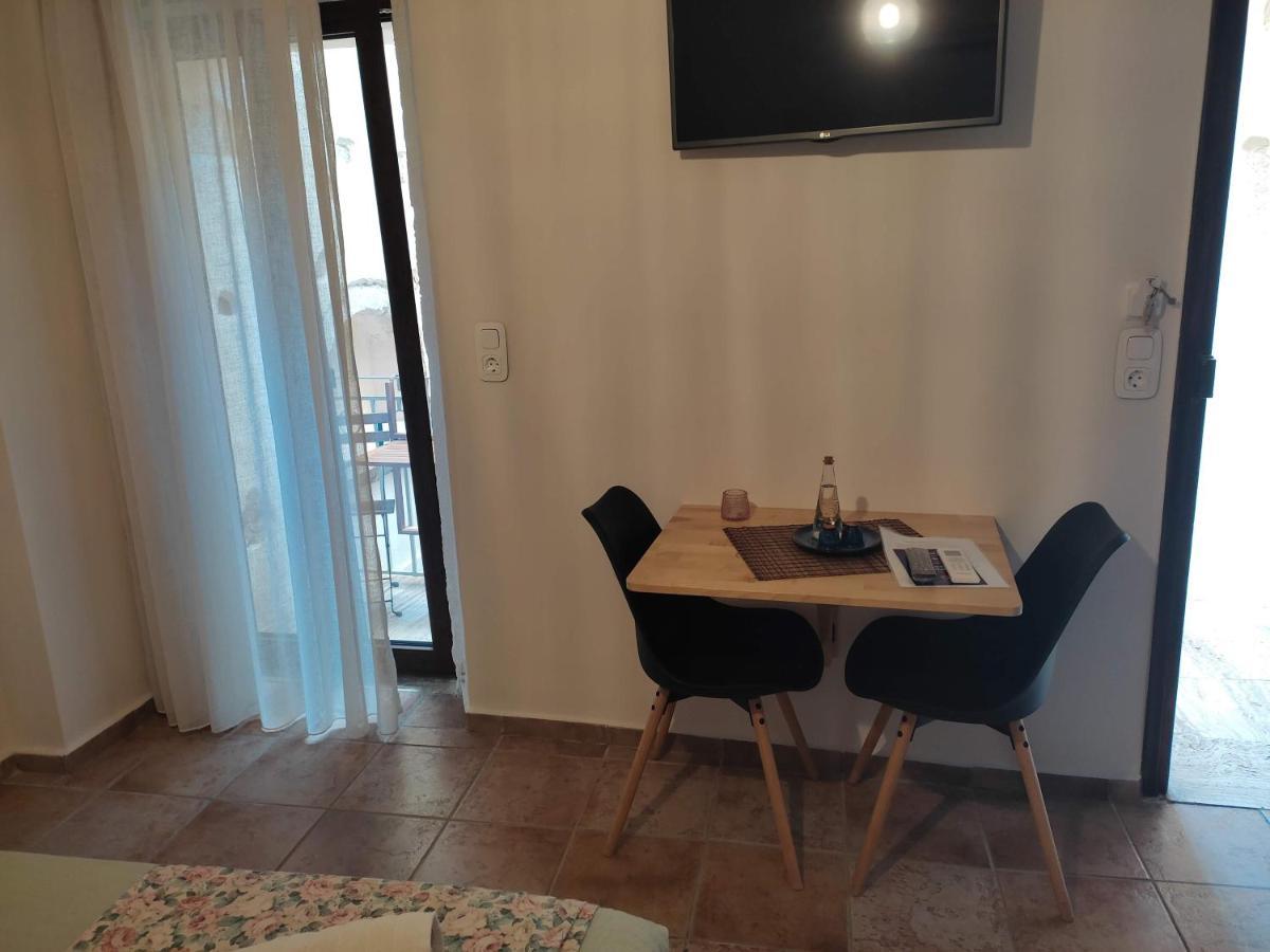 Apartment Loggia Traditional
