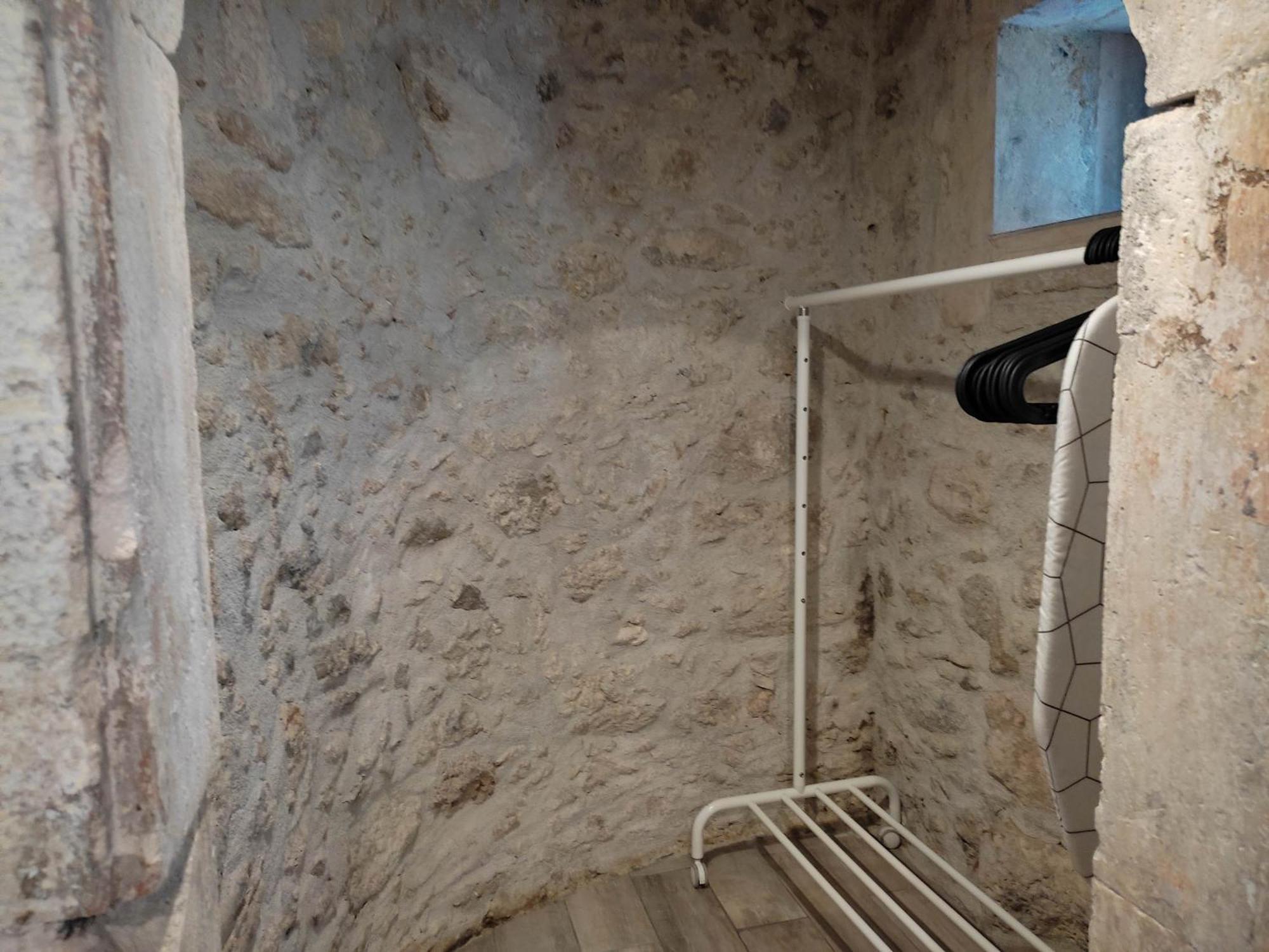 Loggia Traditional Apartment