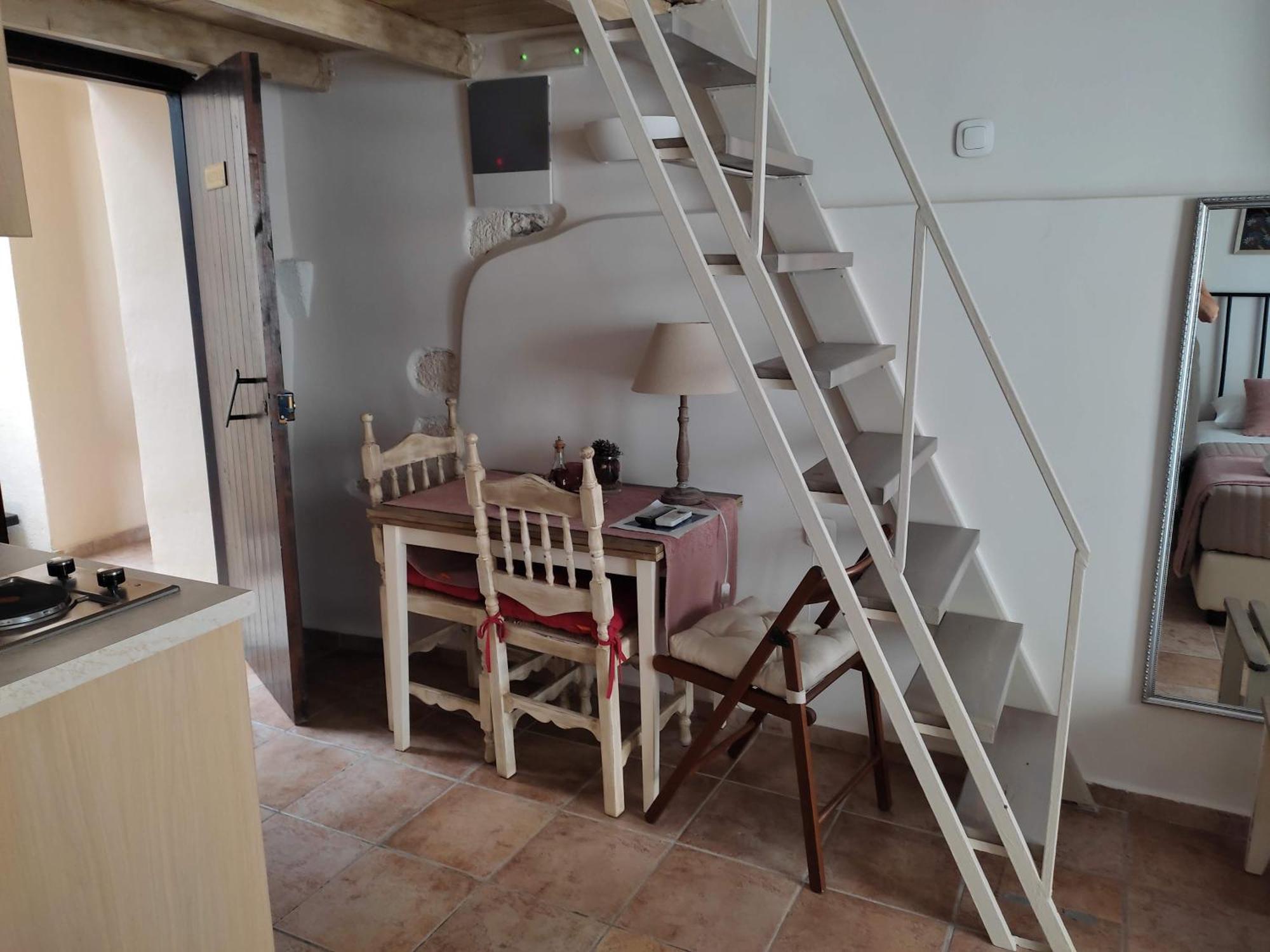 Loggia Traditional Apartment Rethymno (Crete)
