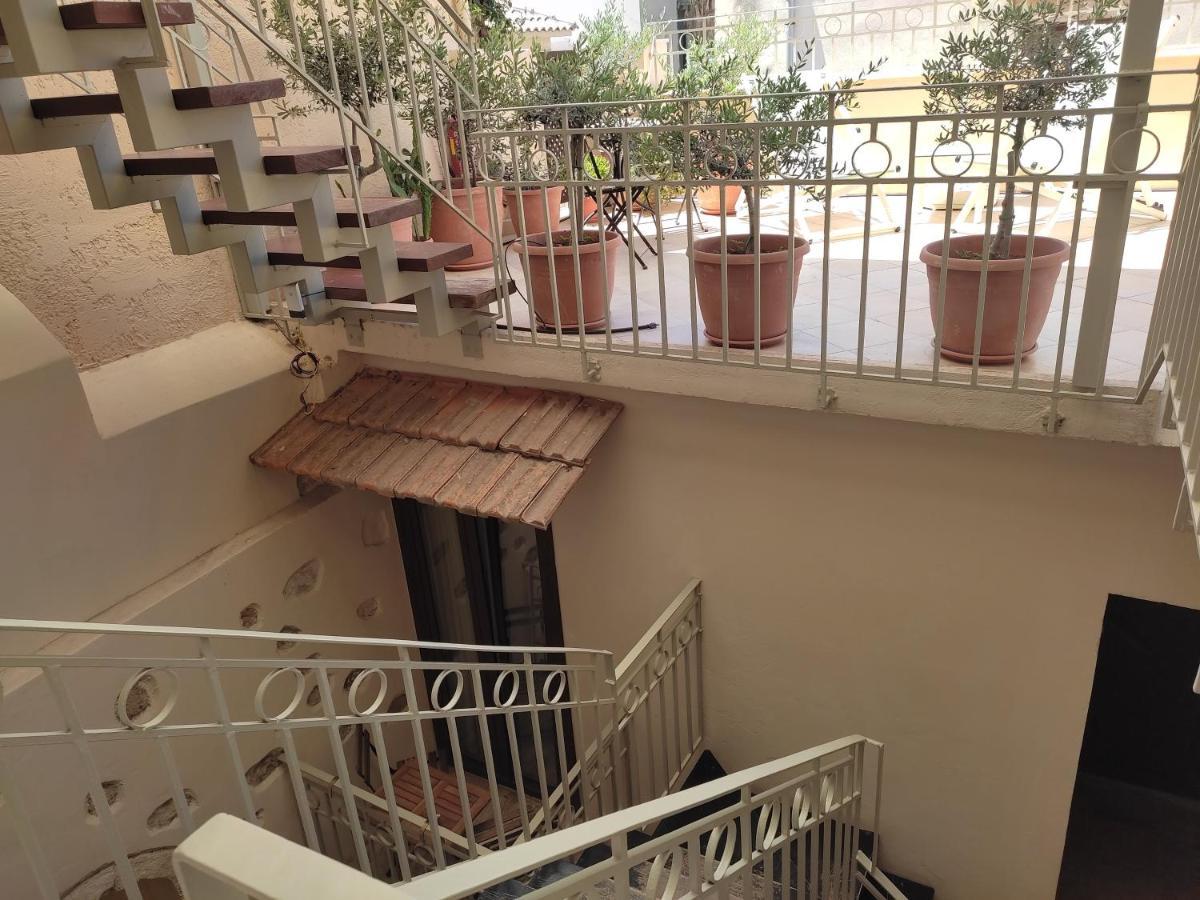 Apartment Loggia Traditional