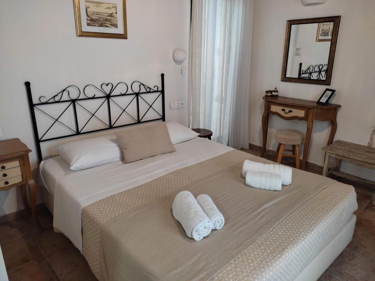 Loggia Traditional Apartment