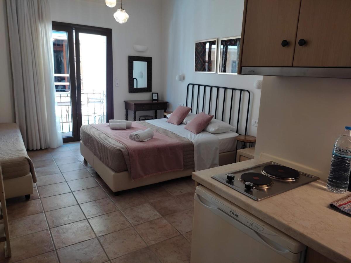 Loggia Traditional Apartment *