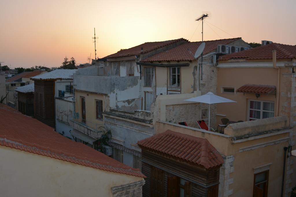 Loggia Traditional Apartment