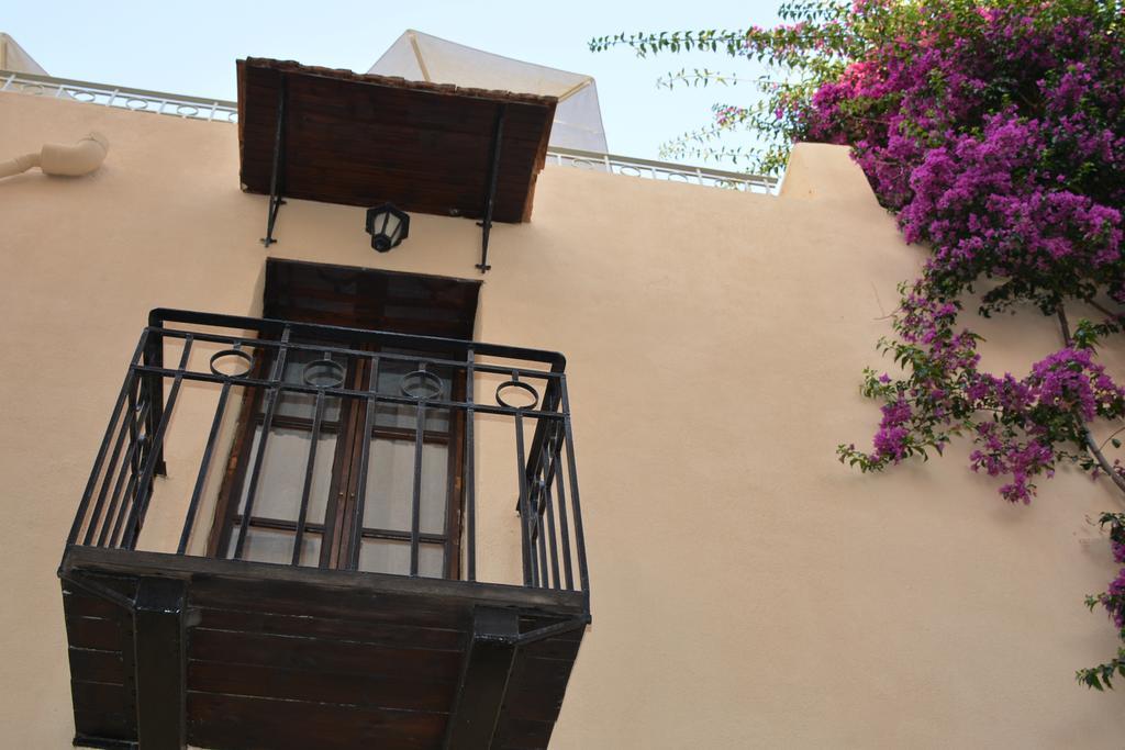 Apartment Loggia Traditional